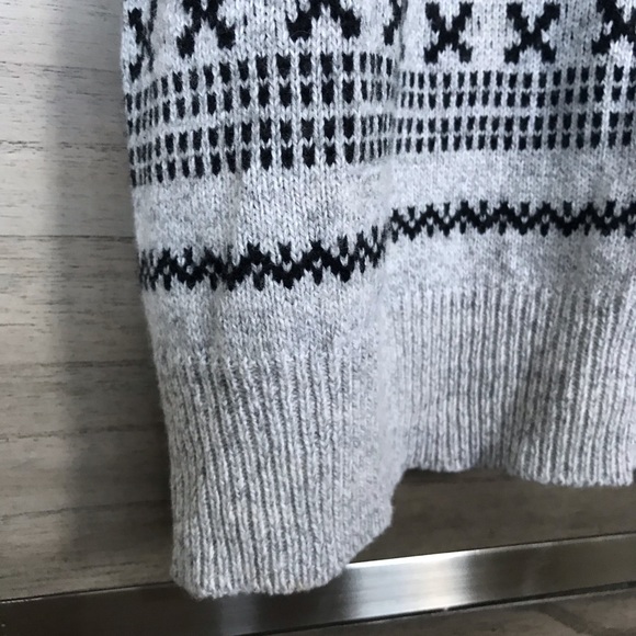 H&M Divided Wool Blend Sweater - Picture 9 of 13